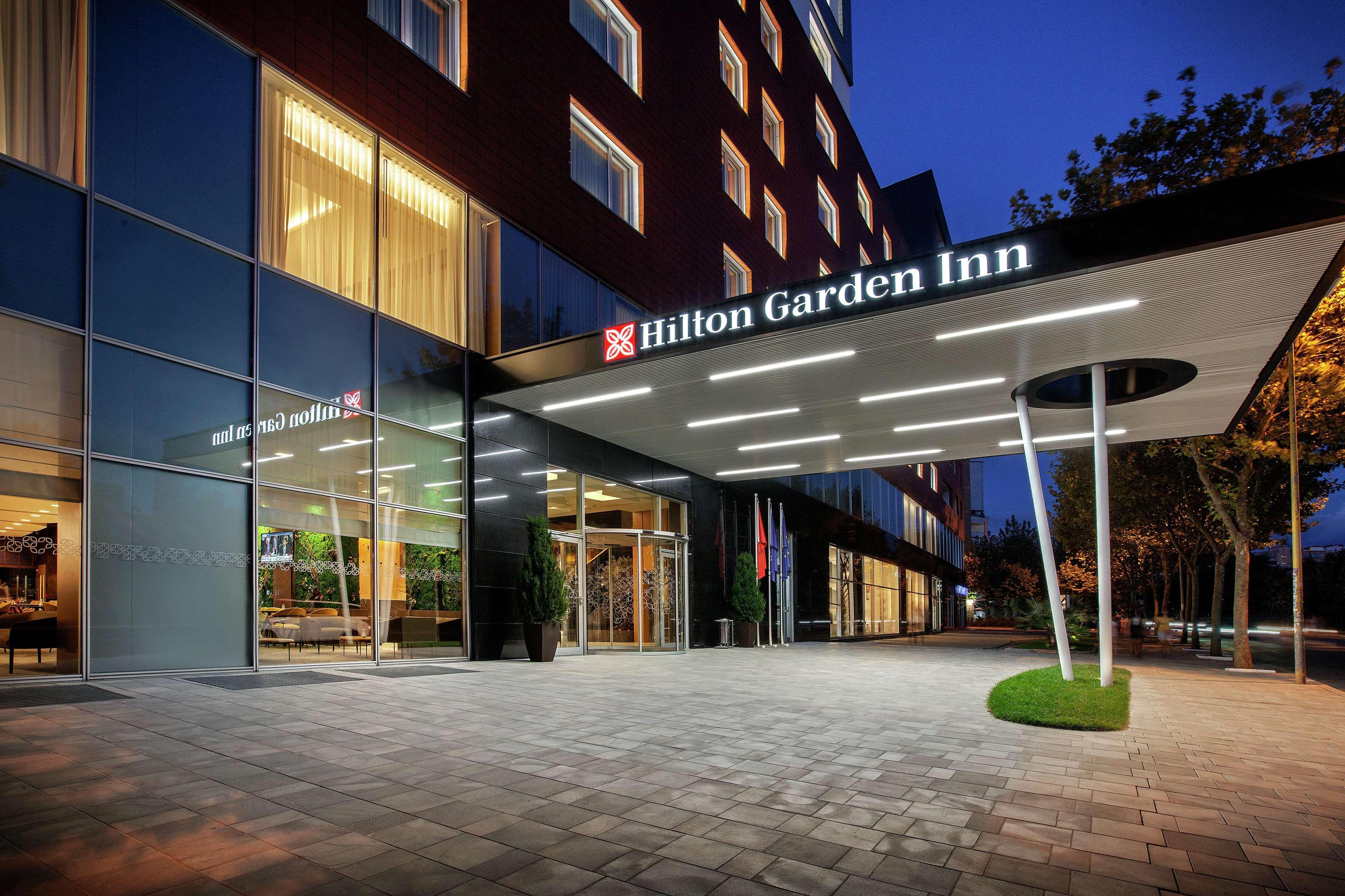 Hilton Garden Inn Tirana Exterior photo